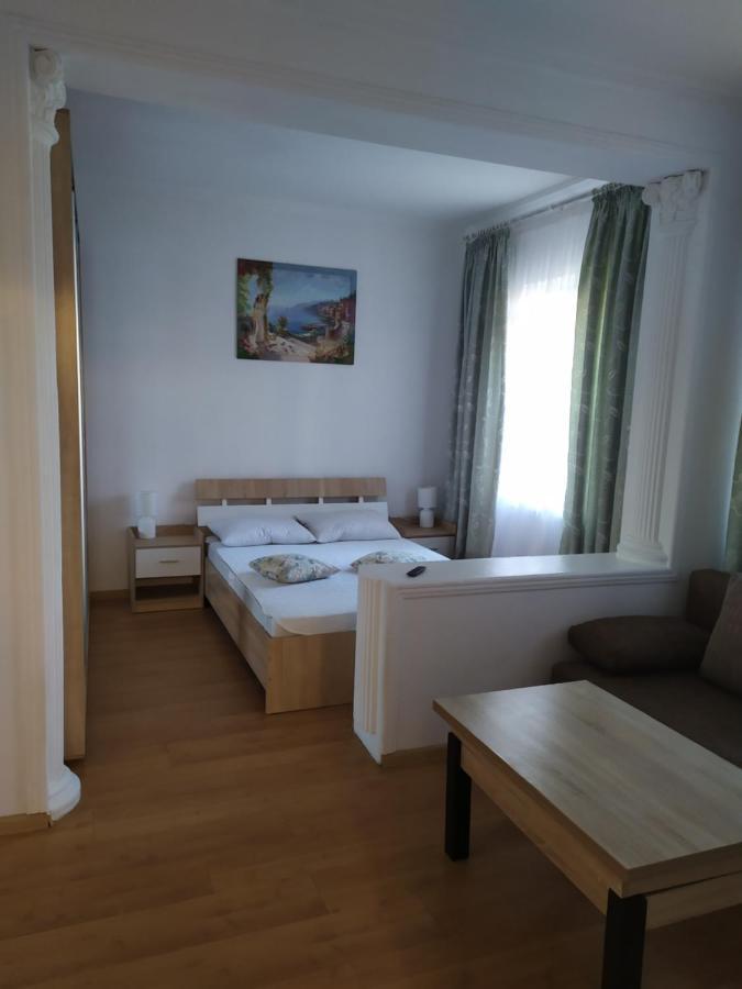 Aparthotel Loft House Odessa Exterior foto